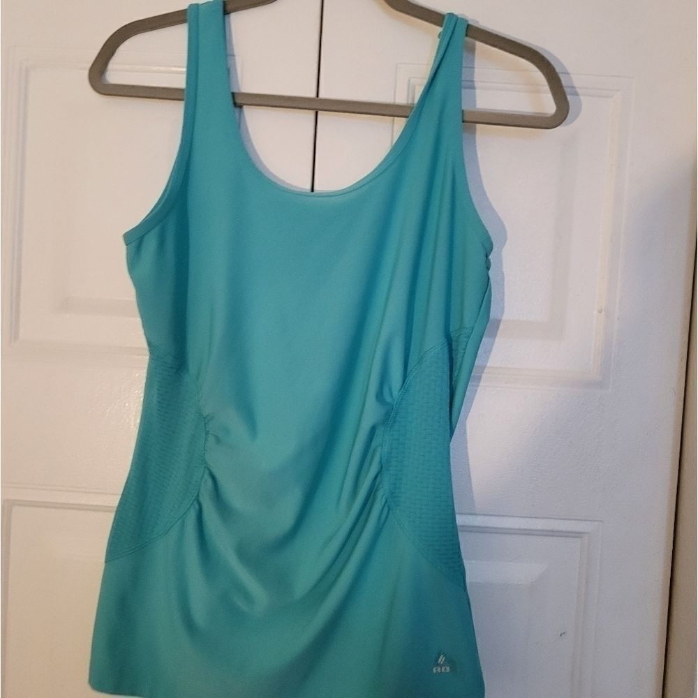 Reebok Medium Mesh side Tank Top Front Ruched light Turquoise Tank Comfortable